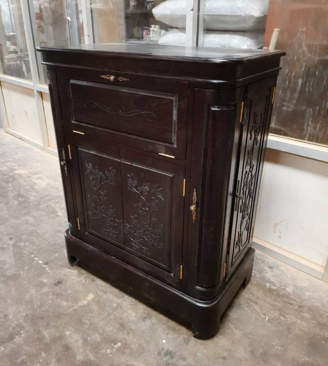 BUFFETS & CREDENZAS SRJ-BUF-25